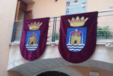 Repostero escudo ayuntamiento 1