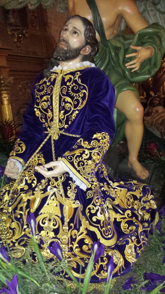 túnicas bordadas para cristo