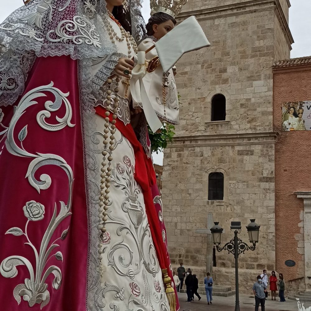 Vista lateral Virgen del Rosario, Torrejón de Ardoz