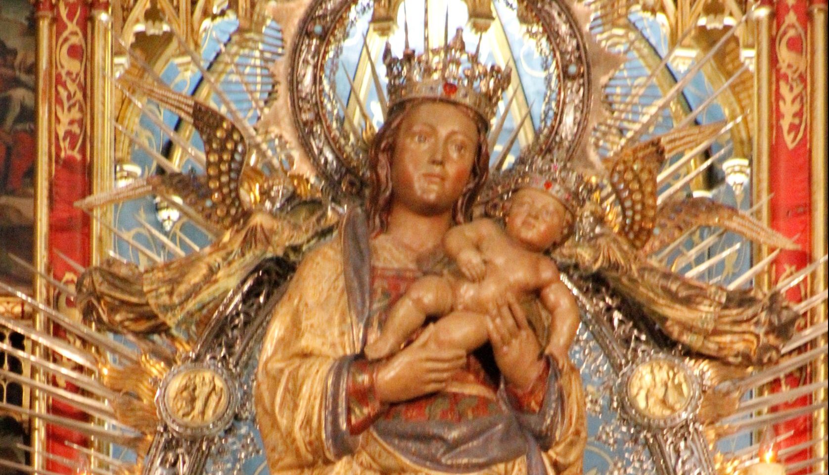 virgen almudena