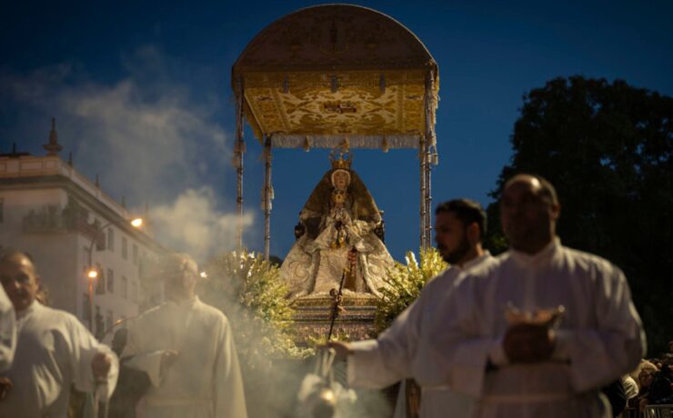 procesion magna sevilla 2024