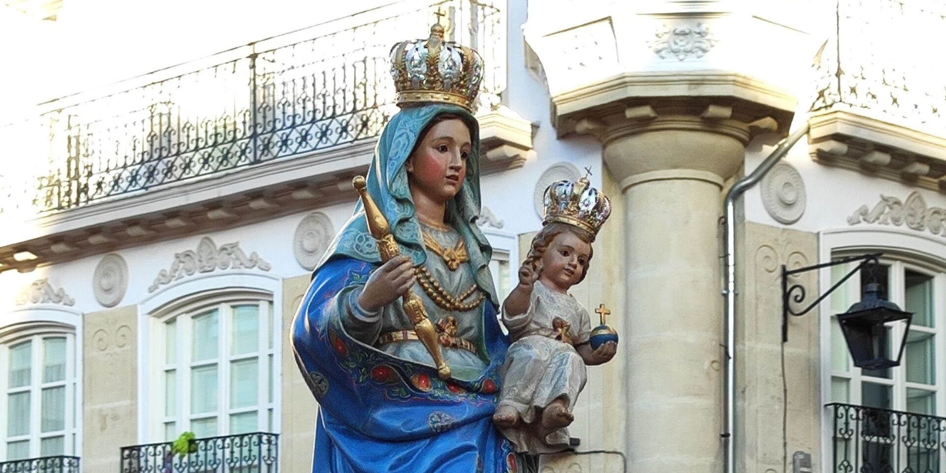 virgen blanca patrona de vitoria