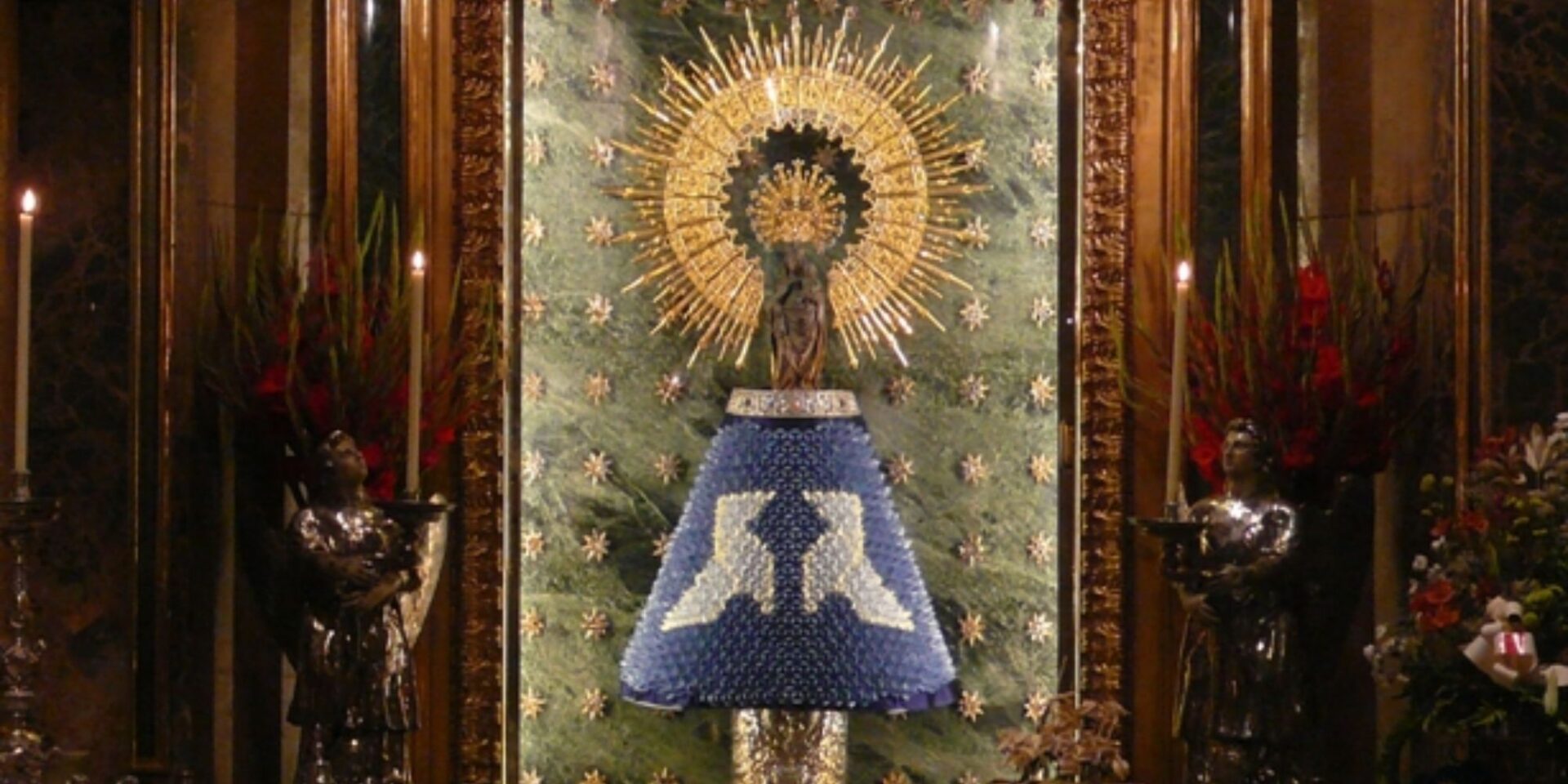 la virgen del pilar zaragoza