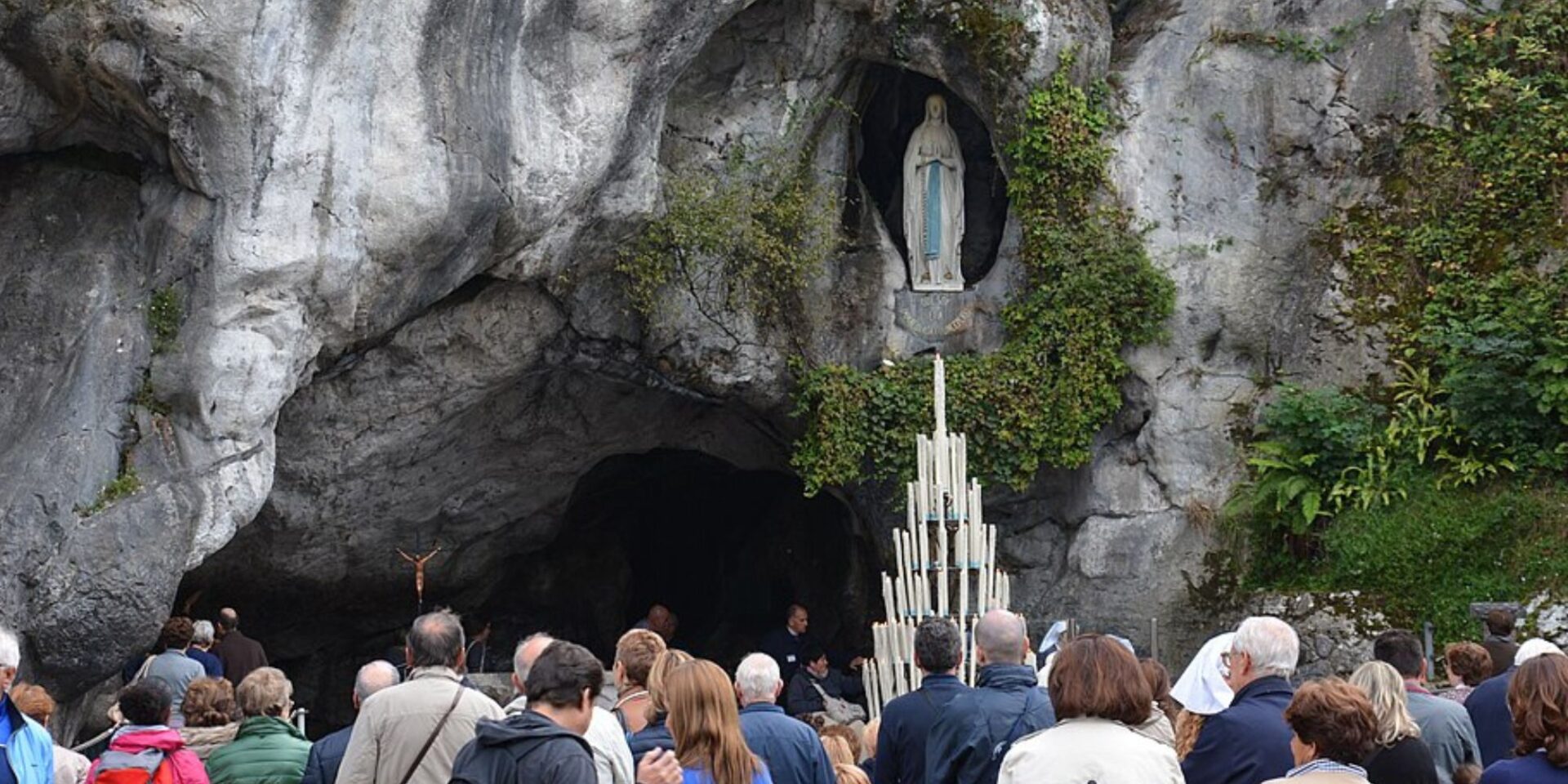 virgen lourdes francia